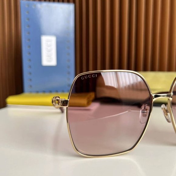 Gucci sunglasses for women main image 2